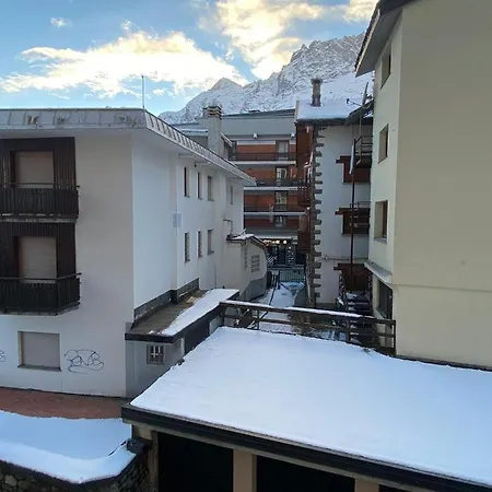 L'altra Casa Del Cervino アパート